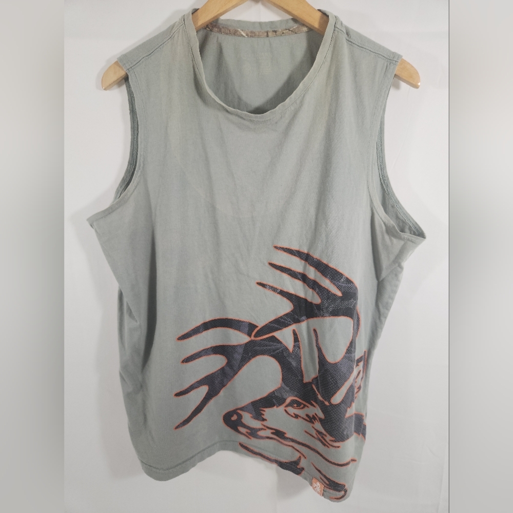 legendary whitetails sleeveless t shirt L Big Graphic Buck Antlers Hunting Gry
